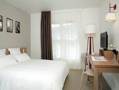 Comfort Suites Cannes Mandelieu 外观 照片